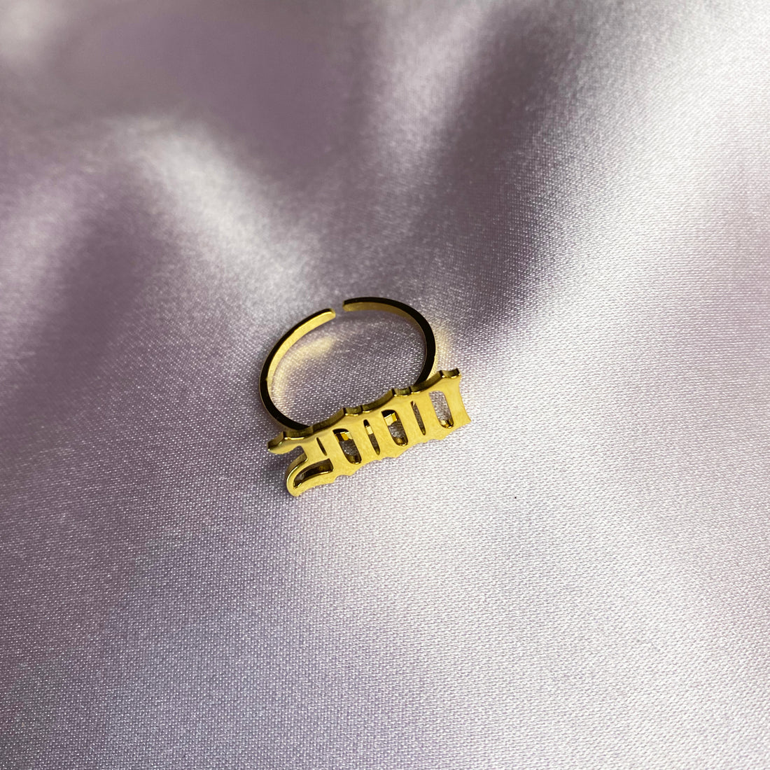 Old English Yearplate Ring - Darlings Jewelry